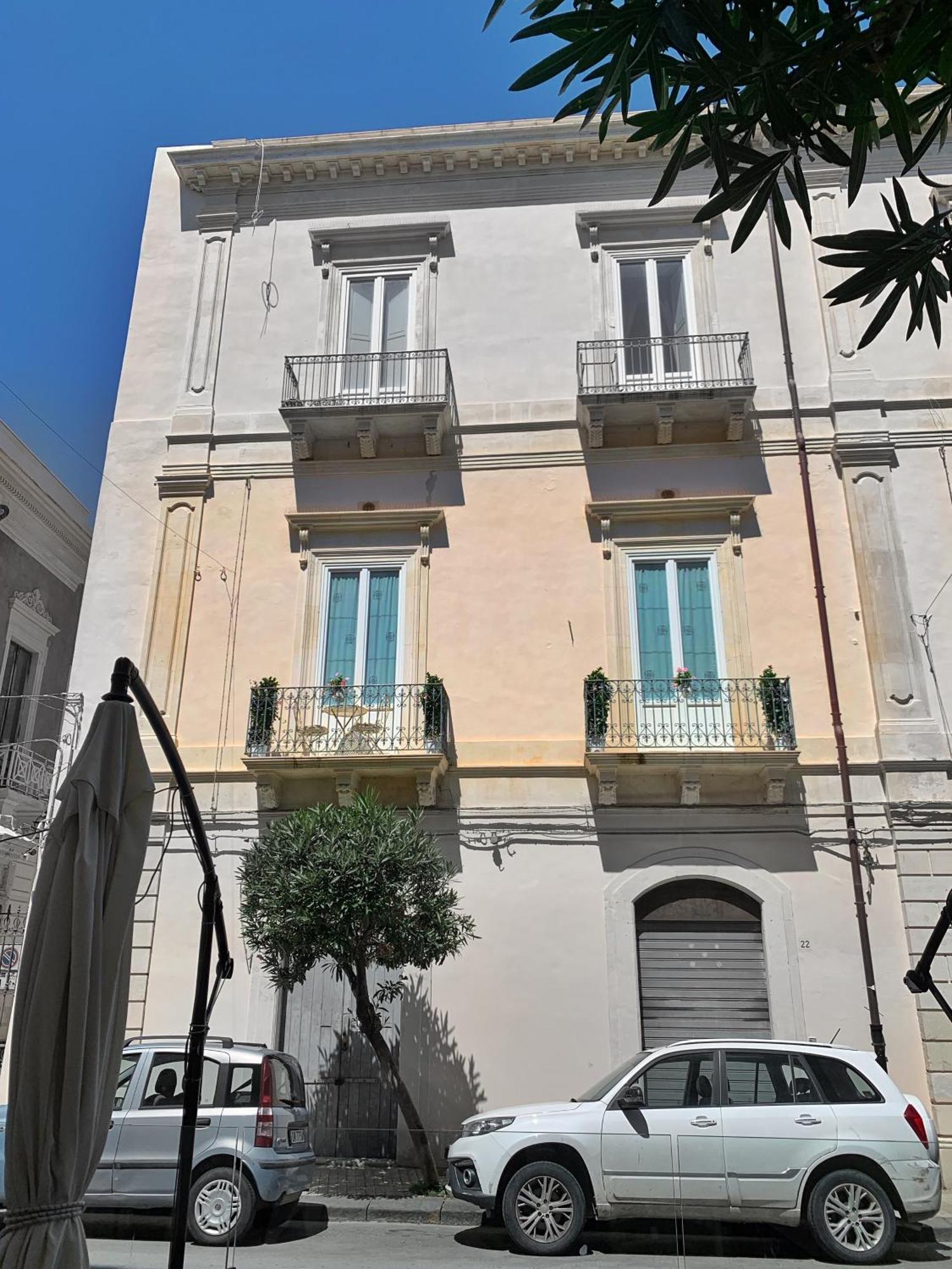 La Dimora Dei Mille Apartman Szirakúza Kültér fotó